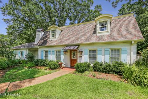 5465 Charter Oak Pl, Jackson, MS 39211 photo 1