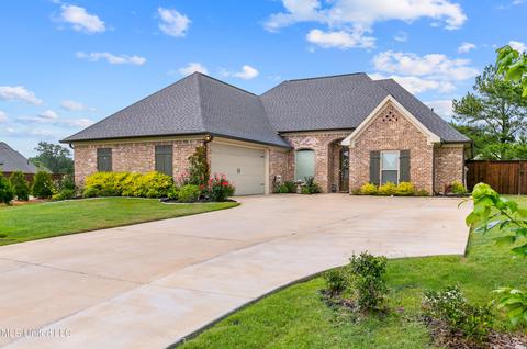 413 Duke Ct, Flowood, MS 39232 photo 1