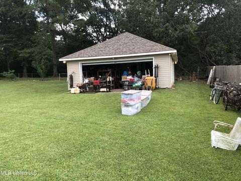 664 Byram Meadows Dr, Byram, MS 39272 photo 8