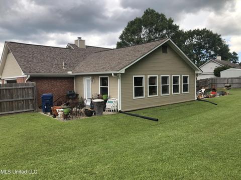 664 Byram Meadows Dr, Byram, MS 39272 photo 9