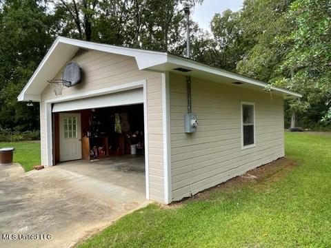 803 Line Dr, Forest, MS 39074 photo 6