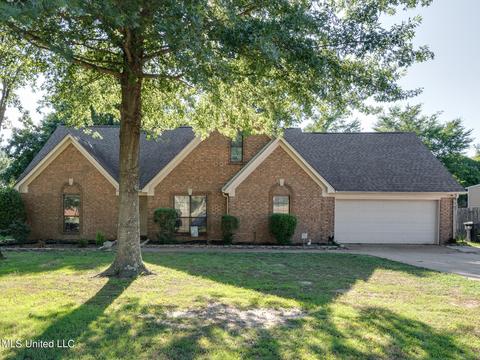 185 W Parkway Cove West Cv, Hernando, MS 38632 photo 1