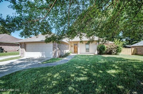 313 Big Oak Dr, Florence, MS 39073 photo 1
