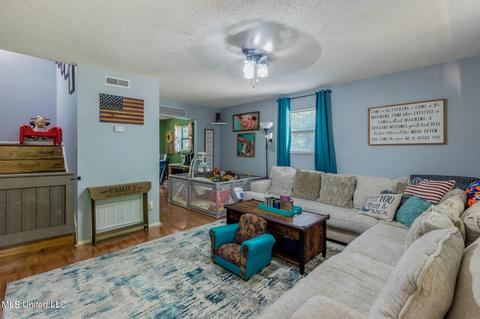 710 Pleasant Hill Rd, Nesbit, MS 38651 photo 10