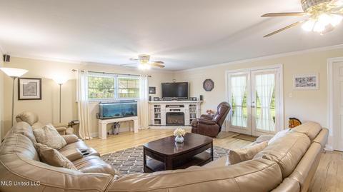 119 Clower Ave, Long Beach, MS 39560 photo 4