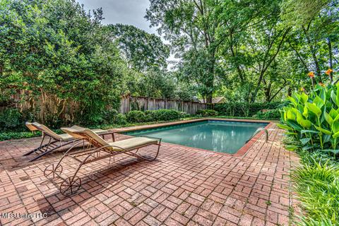 3909 Cambridge St, Jackson, MS 39216 photo 2