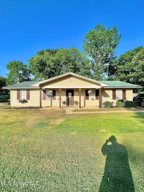 502 Paschal St, Holcomb, MS 38940 photo 1
