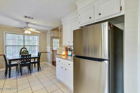 462 Riverbend Dr, Byram, MS 39272 photo 17