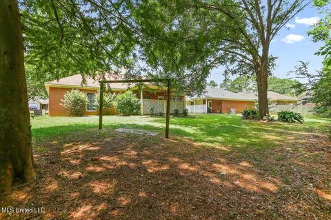 462 Riverbend Dr, Byram, MS 39272 photo 23