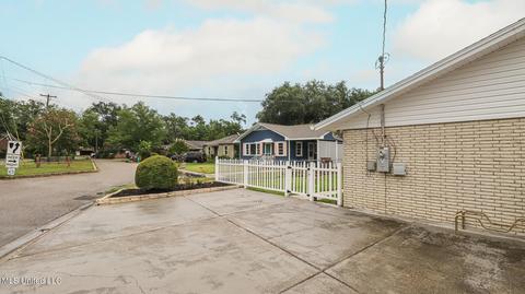 123 E Azalea Dr, Long Beach, MS 39560 photo 32