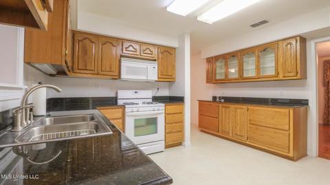 123 E Azalea Dr, Long Beach, MS 39560 photo 8