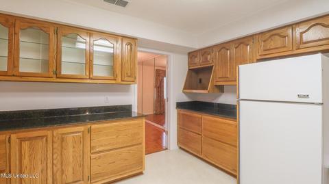 123 E Azalea Dr, Long Beach, MS 39560 photo 7
