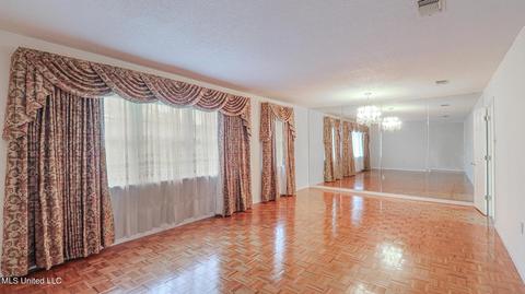 123 E Azalea Dr, Long Beach, MS 39560 photo 4