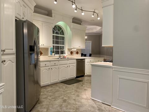 2206 Pinehaven Dr, Flowood, MS 39232 photo 3
