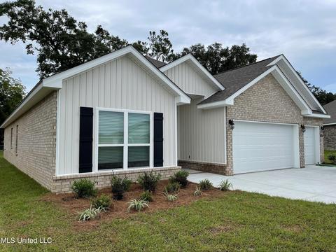 7004 Crawford Dr, Long Beach, MS 39560 photo 1