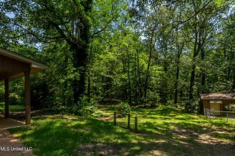 328 Spring Hill Dr, Terry, MS 39170 photo 5