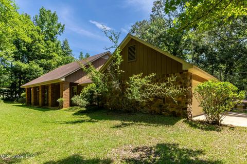 328 Spring Hill Dr, Terry, MS 39170 photo 3