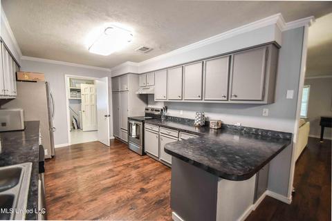 155 Terry Cv, Florence, MS 39073 photo 13
