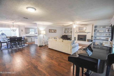 155 Terry Cv, Florence, MS 39073 photo 9