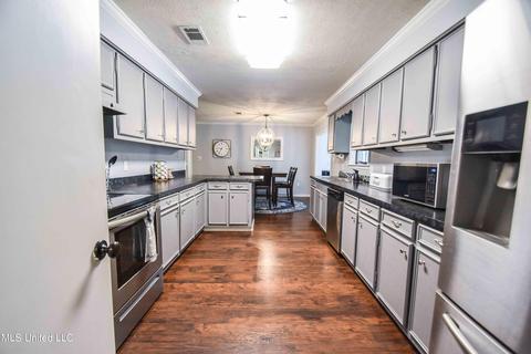 155 Terry Cv, Florence, MS 39073 photo 15