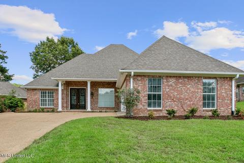 101 Apache Ct, Clinton, MS 39056 photo 1