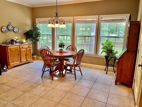 708 Forest Woods Dr, Byram, MS 39272 photo 7