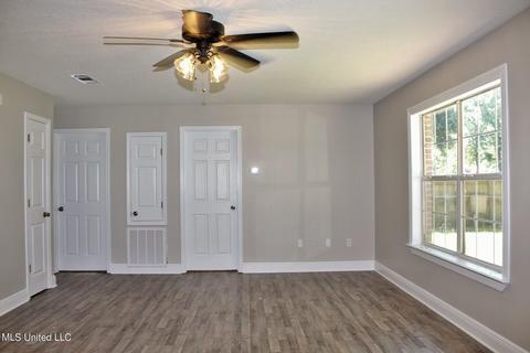 147 Meadow St, Lucedale, MS 39452 photo 4