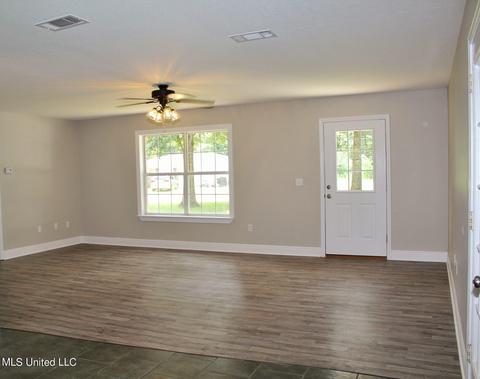147 Meadow St, Lucedale, MS 39452 photo 12