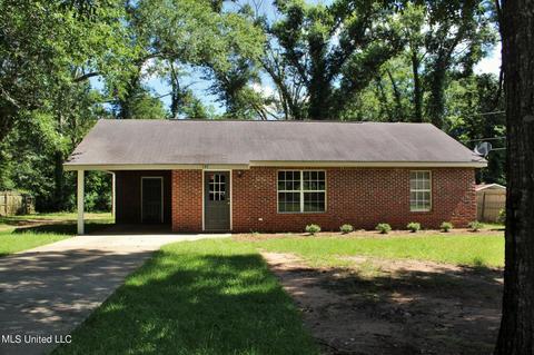 147 Meadow St, Lucedale, MS 39452 photo 1