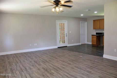 147 Meadow St, Lucedale, MS 39452 photo 6