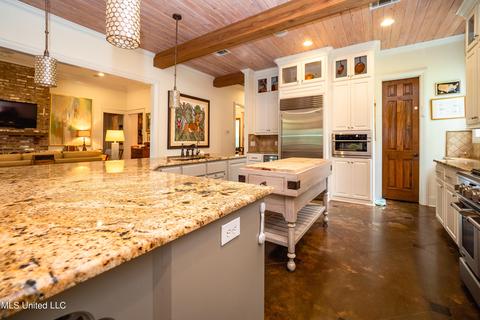 4226 Athens Dr, Jackson, MS 39211 photo 10
