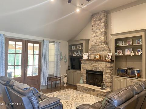302 Ammerman Cv, Florence, MS 39073 photo 12
