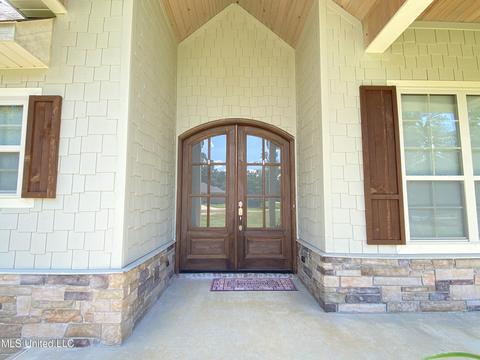 302 Ammerman Cv, Florence, MS 39073 photo 8