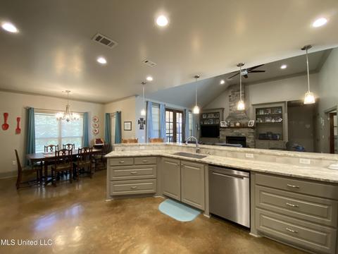 302 Ammerman Cv, Florence, MS 39073 photo 19