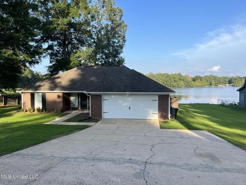115 Longwood Dr, Florence, MS 39073 photo 2