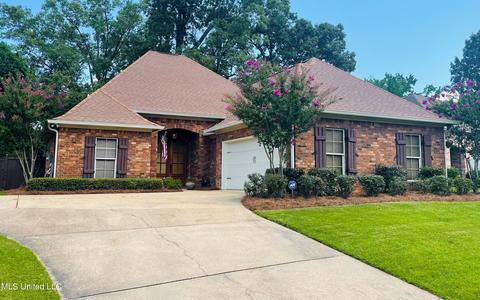 273 E Pinebrook Dr, Brandon, MS 39047 photo 1