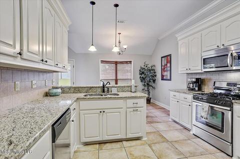 522 Springhill Xing, Brandon, MS 39047 photo 17