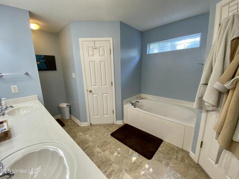 6686 White Hawk Ln, Olive Branch, MS 38654 photo 19