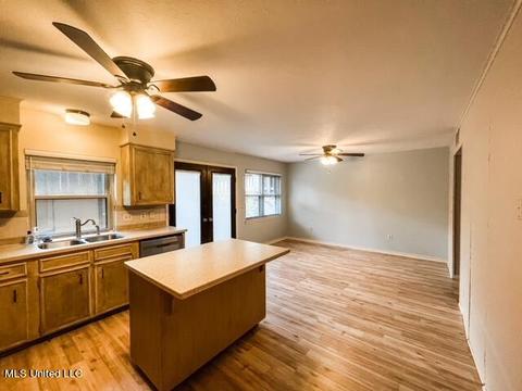 25 Shore Dr, Clinton, MS 39056 photo 10