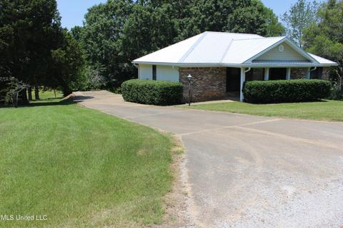 136 Danny Ln, Sardis, MS 38666 photo 9