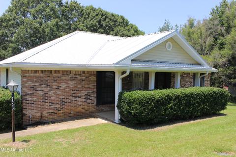 136 Danny Ln, Sardis, MS 38666 photo 1