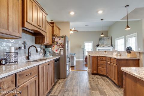 4888 S Balterson Loop, Olive Branch, MS 38654 photo 11