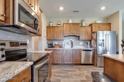 4888 S Balterson Loop, Olive Branch, MS 38654 photo 9