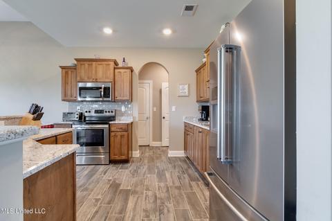 4888 S Balterson Loop, Olive Branch, MS 38654 photo 10