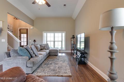 4888 S Balterson Loop, Olive Branch, MS 38654 photo 6