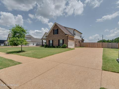 4888 S Balterson Loop, Olive Branch, MS 38654 photo 2