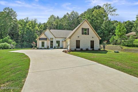 131 St Charles Ave, Florence, MS 39073 photo 1