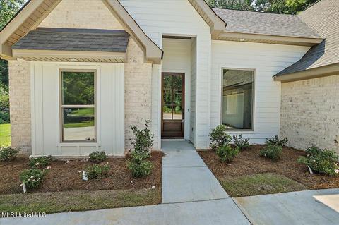 131 St Charles Ave, Florence, MS 39073 photo 4