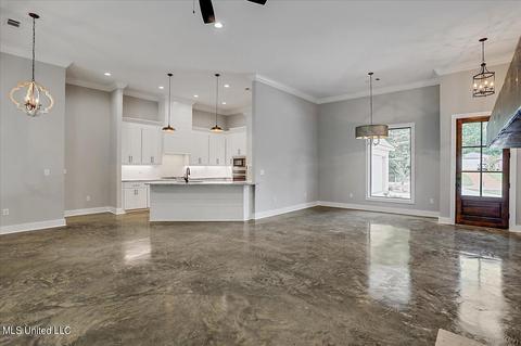 131 St Charles Ave, Florence, MS 39073 photo 9