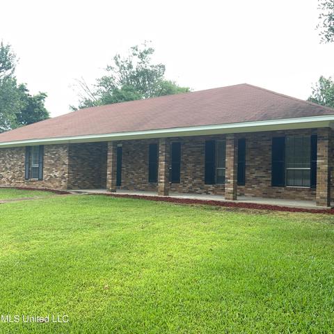 103 Park Cir, Jackson, MS 39212 photo 1